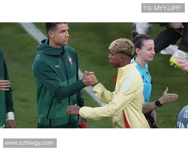 世界足球明星夫人背后的故事与荣耀她们如何影响足球界与家庭生活 世界足球明星夫人背后的故事与荣耀她们如何影响足球界与家庭生活