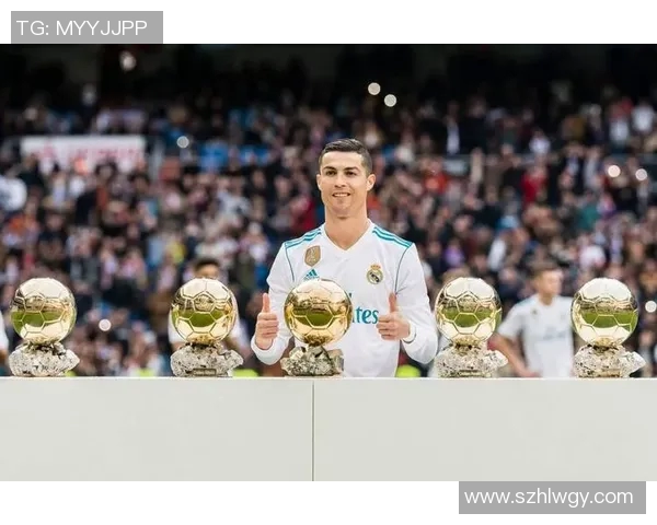 全球前一百足球明星的传奇故事与辉煌成就盘点