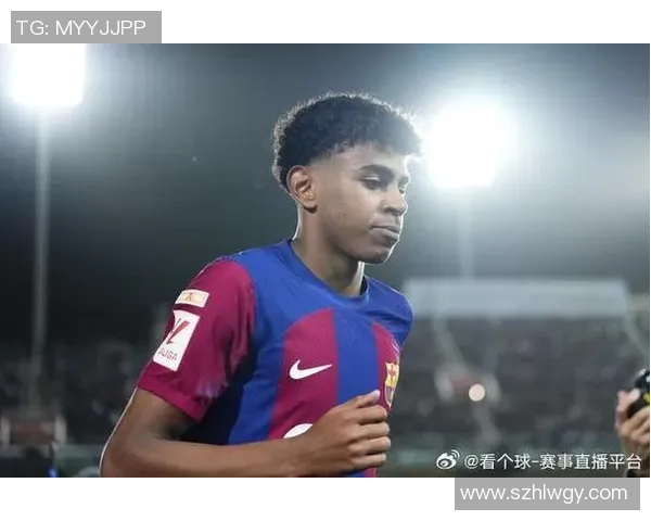 家里挂足球明星海报能否提升家庭氛围和孩子的运动兴趣